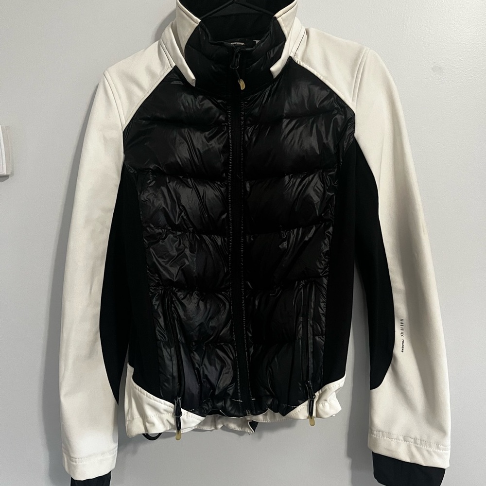 Halifax light weight winter jacket. Hot!